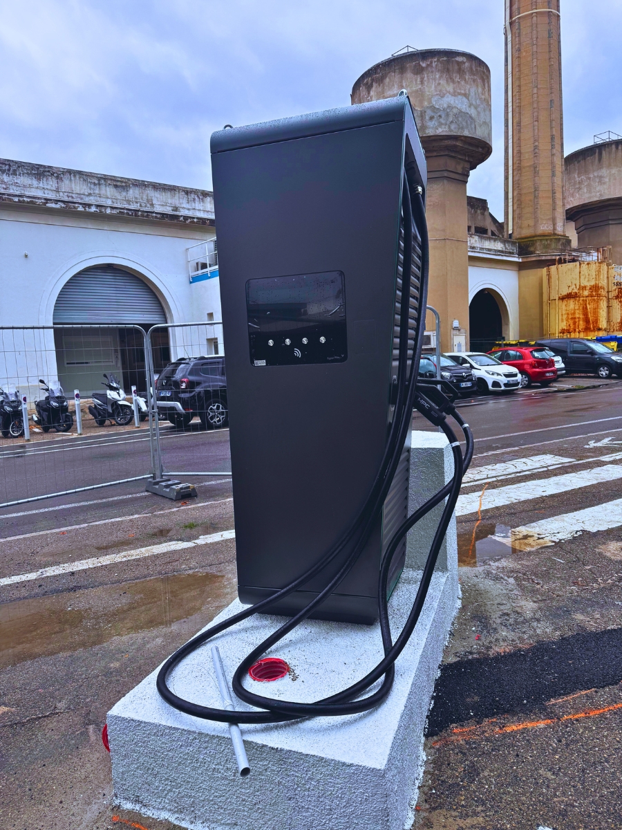 borne de recharge IRVE installation Marseille